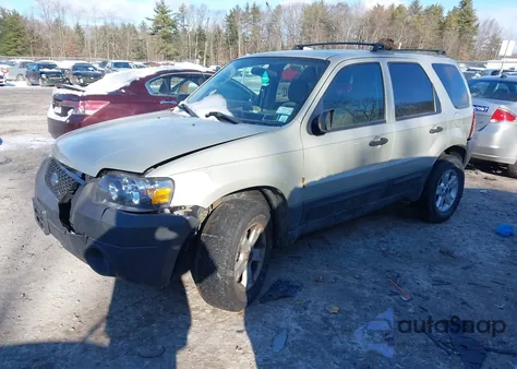 2005 Ford Escape Xlt from USA, damaged, VIN 1FMYU93195KB51233